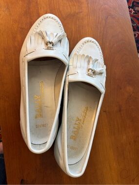 Bally Cream Leather Tassel Fringe Loafers